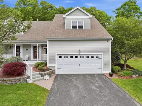 2 Ashton Ln #2, Millbury, MA 01527