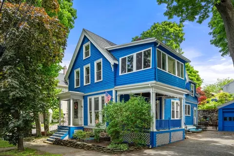 9 Sheridan Rd, Swampscott, MA 01907