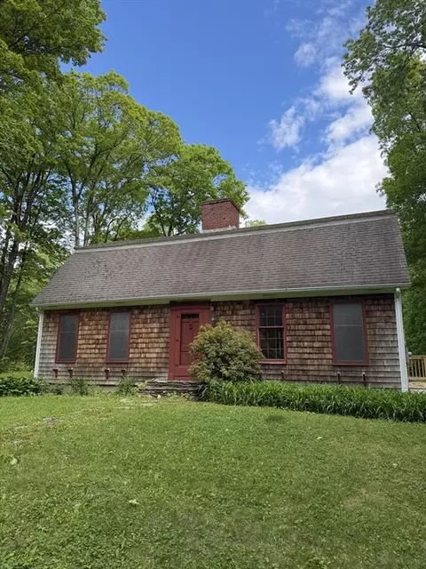 16 Flint Rd, Oakham, MA 01068