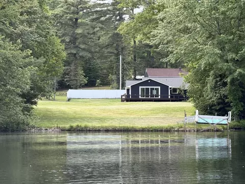 241 Mashapaug Rd, Holland, MA 01521