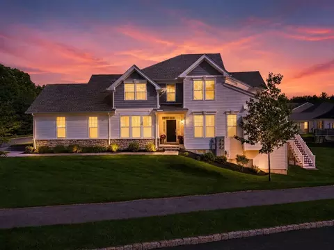 7 Hummingbird Way #150, Methuen, MA 01844