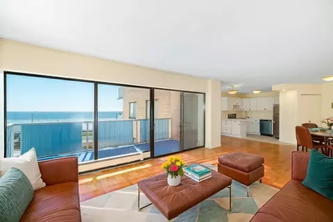 300 Lynn Shore Dr #410, Lynn, MA 01902