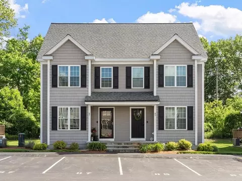 87 Riley Rd #87, Tyngsborough, MA 01879