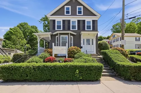 52 Pleasant St, Woburn, MA 01801