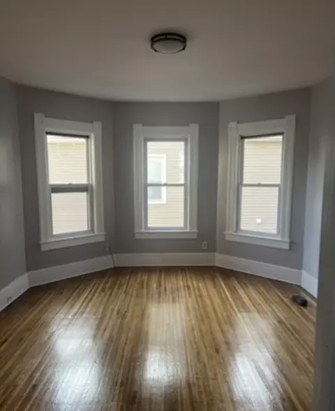 42 Hall St, Springfield, MA 01108 photo 10