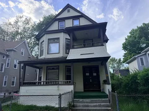 42 Hall St, Springfield, MA 01108