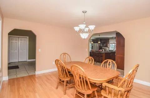 Dining - 261 Oak St, Methuen, MA 01844 photo 1 of 1