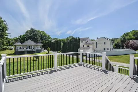 Exterior - 261 Oak St, Methuen, MA 01844 photo 6 of 6