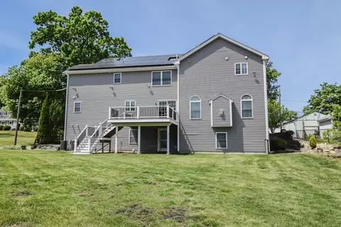 Exterior - 261 Oak St, Methuen, MA 01844 photo 4 of 6
