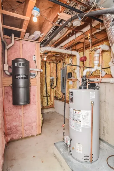 Other - 261 Oak St, Methuen, MA 01844 photo 9 of 10