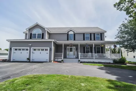 Exterior - 261 Oak St, Methuen, MA 01844 photo 2 of 6