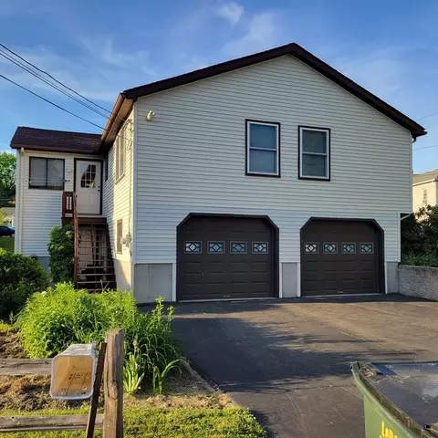 Exterior - 4 Eastern Ave, Webster, MA 01570 photo 8 of 9