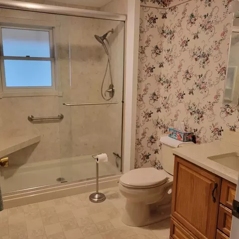 Bath - 4 Eastern Ave, Webster, MA 01570 photo 3 of 3