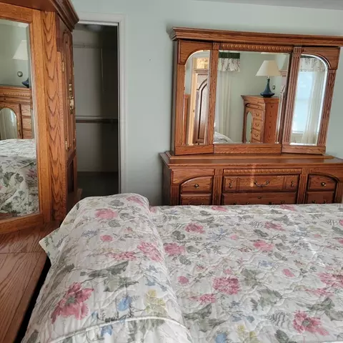 Bedroom - 4 Eastern Ave, Webster, MA 01570 photo 4 of 4
