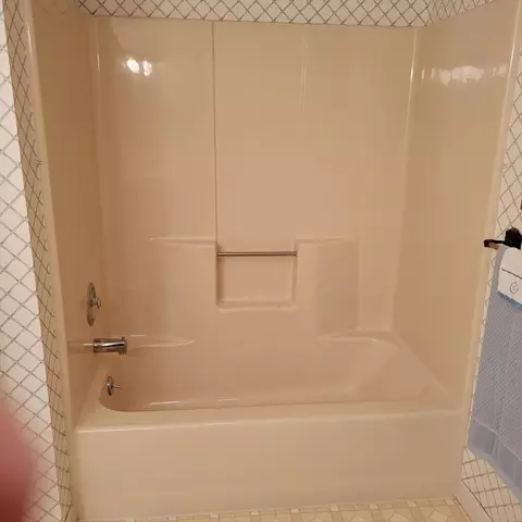 Bath - 4 Eastern Ave, Webster, MA 01570 photo 1 of 3