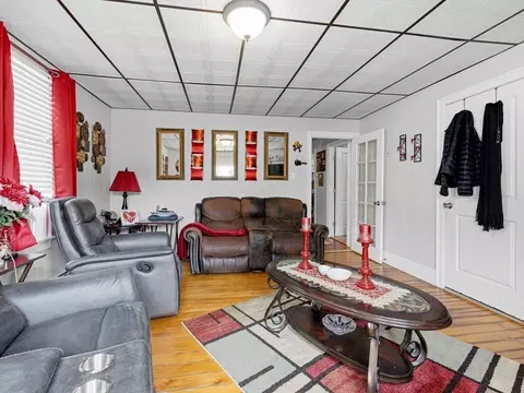 52 Lapham St, Fall River, MA 02721 photo 4
