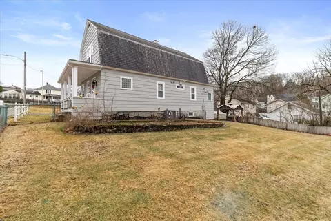 Exterior - 1 Ralph Ave, Worcester, MA 01604 photo 6 of 9