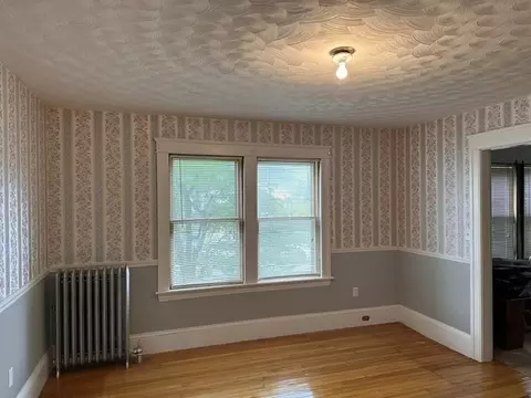 Living - 78 Whipple St, Worcester, MA 01607 photo 2 of 3