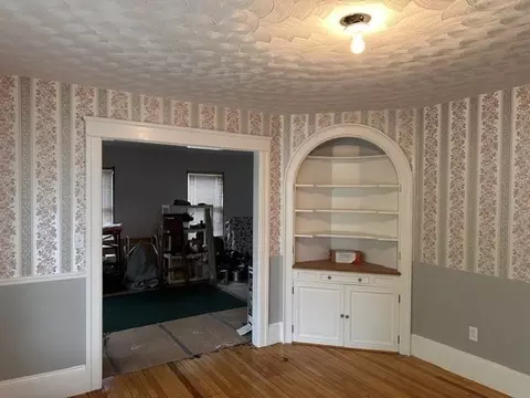 Living - 78 Whipple St, Worcester, MA 01607 photo 1 of 3