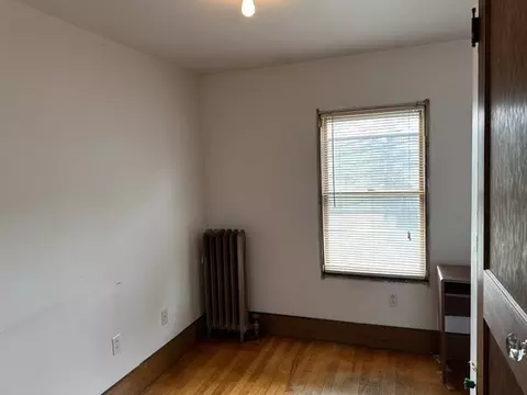 Bedroom - 78 Whipple St, Worcester, MA 01607 photo 2 of 3