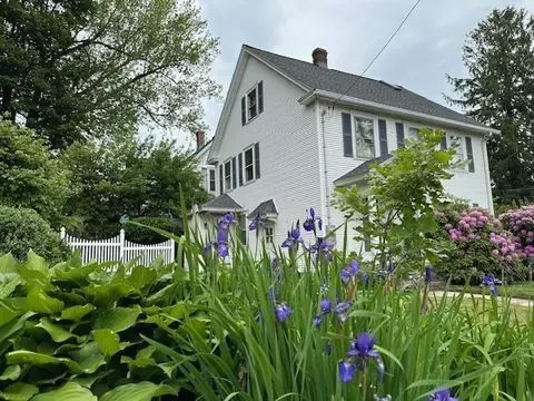 Exterior - 78 Whipple St, Worcester, MA 01607 photo 6 of 6