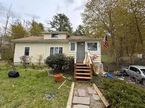 171 S Main St, Lanesborough, MA 01237