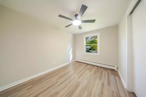 Bedroom - 20 Meadowbrook Dr, Easthampton, MA 01027 photo 5 of 7