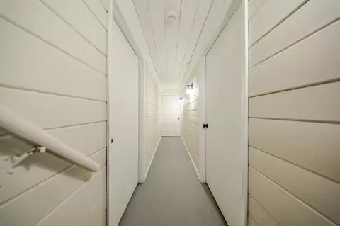 Entry Way - 20 Meadowbrook Dr, Easthampton, MA 01027 photo 1 of 1