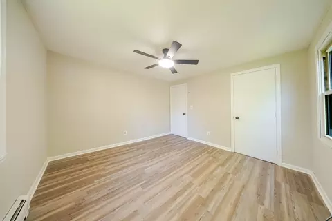Bedroom - 20 Meadowbrook Dr, Easthampton, MA 01027 photo 4 of 7