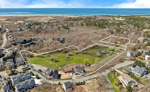 66 70 West Vine St, Provincetown, MA 02657