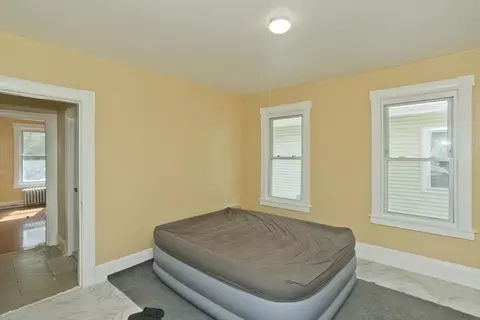 116-118 Massasoit St, Springfield, MA 01107 photo 14