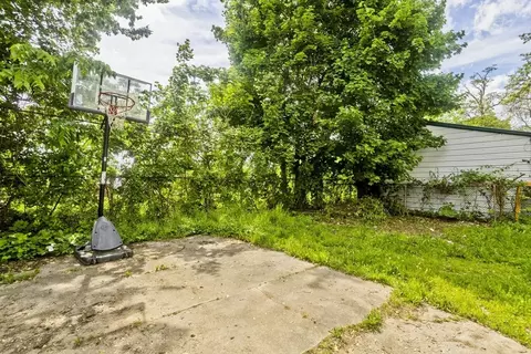 116-118 Massasoit St, Springfield, MA 01107 photo 32