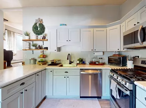 Kitchen - 34 Deer Run Path, Heath, MA 01346 photo 2 of 4