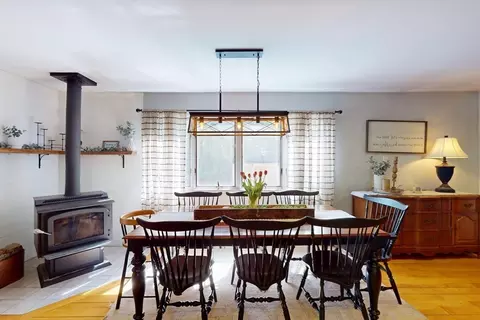 Dining - 34 Deer Run Path, Heath, MA 01346 photo 1 of 3