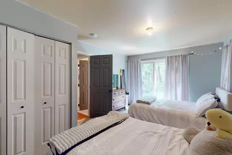 Bedroom - 34 Deer Run Path, Heath, MA 01346 photo 2 of 6