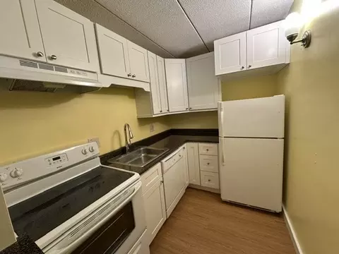 90 High St #309, Dedham, MA 02026 photo 2
