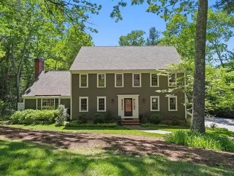 6 Barn Swallow Ln, Duxbury, MA 02332
