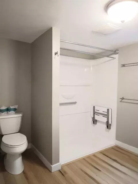 Bath - 42 Lowell Rd, Pepperell, MA 01463 photo 2 of 3