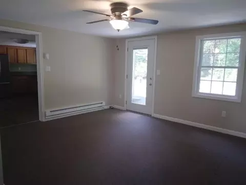 Living - 42 Lowell Rd, Pepperell, MA 01463 photo 5 of 7