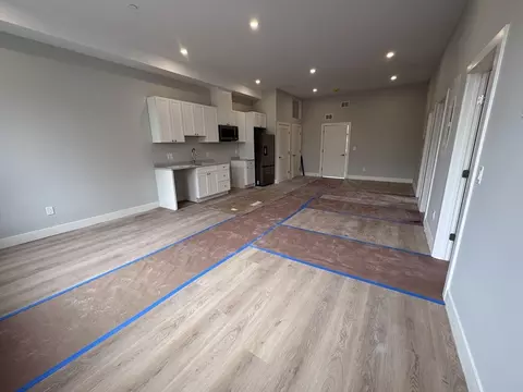 Living - 403 Division St #12, Fall River, MA 02721 photo 1 of 4