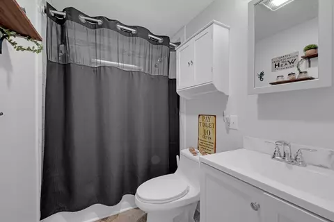10 Vecchia St #D, Webster, MA 01570 photo 6