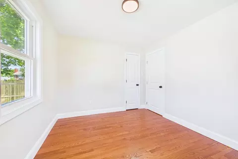 Bedroom - 44 Wing Rd, Acushnet, MA 02743 photo 4 of 5