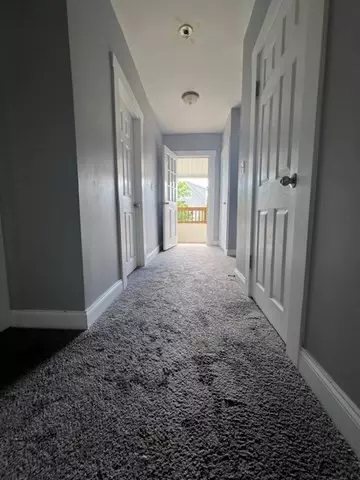 Entry Way - 19 Wareham St, Springfield, MA 01108 photo 1 of 2