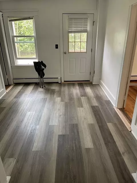 Entry Way - 16 Svenson Ave, Worcester, MA 01607 photo 1 of 3