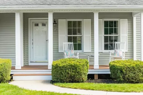 2 Laury Ln, Littleton, MA 01460