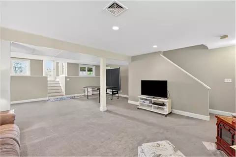 24 Mill Rd, East Longmeadow, MA 01028 photo 32
