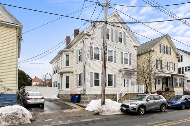 77 Dartmouth St, New Bedford, MA 02740
