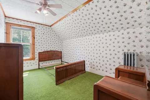 Bedroom - 17 E Howe St, Orange, MA 01364 photo 8 of 10
