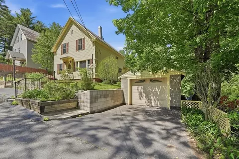 17 E Howe St, Orange, MA 01364