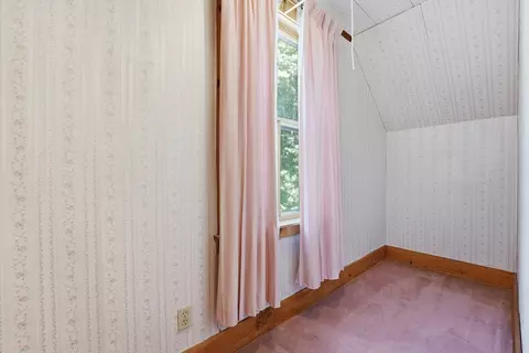 Bedroom - 17 E Howe St, Orange, MA 01364 photo 10 of 10
